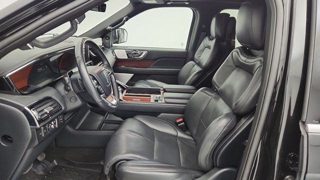2022 Lincoln Navigator Reserve 4x4 with Equipment 201 and Monochromatic Package - 22955657 - 8