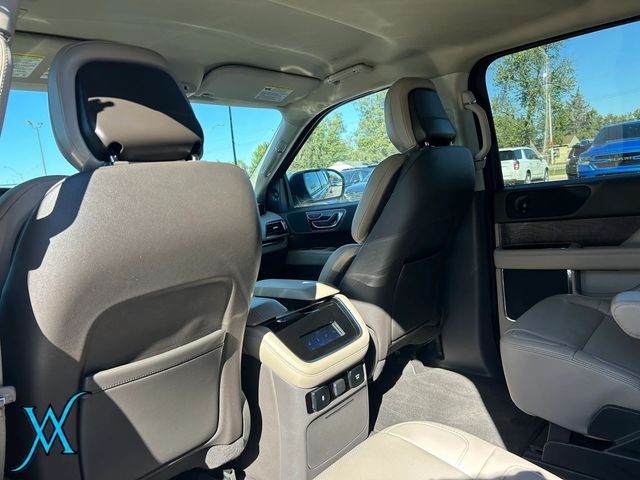 2022 Lincoln Navigator Standard Sport Utility 4D - 23097333 - 14