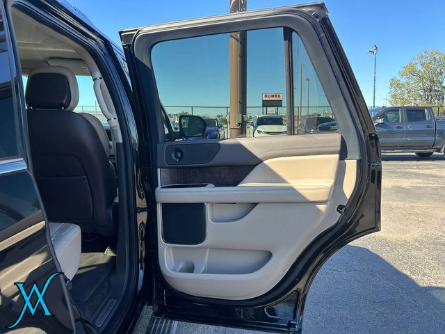 2022 Lincoln Navigator Standard Sport Utility 4D - 23097333 - 17