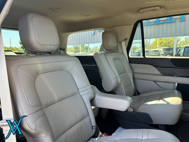 2022 Lincoln Navigator Standard Sport Utility 4D - 23097333 - 20