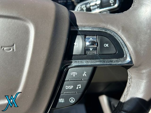 2022 Lincoln Navigator Standard Sport Utility 4D - 23097333 - 31