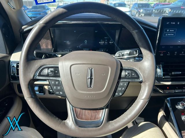 2022 Lincoln Navigator Standard Sport Utility 4D - 23097333 - 32