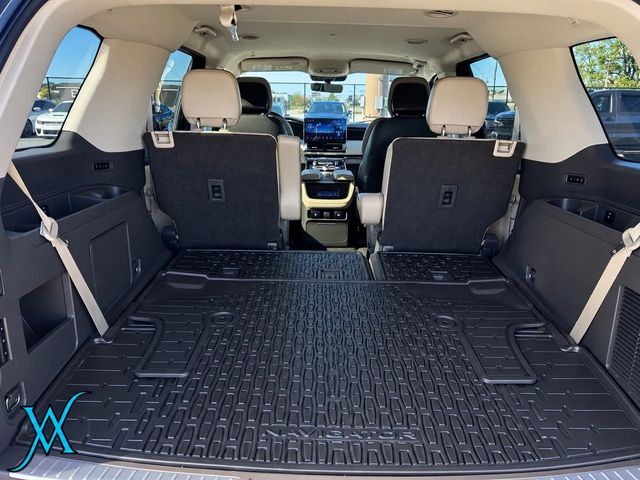2022 Lincoln Navigator Standard Sport Utility 4D - 23097333 - 42