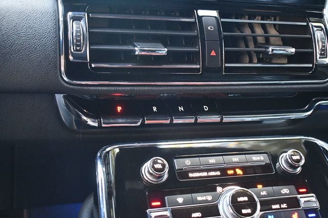 2022 Lincoln Navigator L  - 22874429 - 33