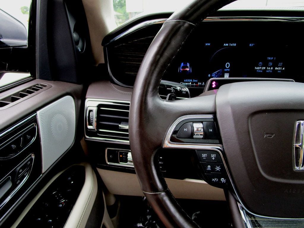 2022 Lincoln Navigator Black Label photo 21