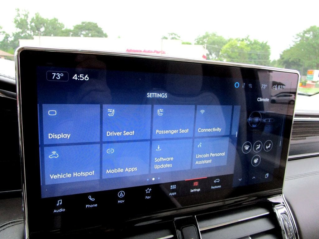 2022 Lincoln Navigator Black Label photo 27