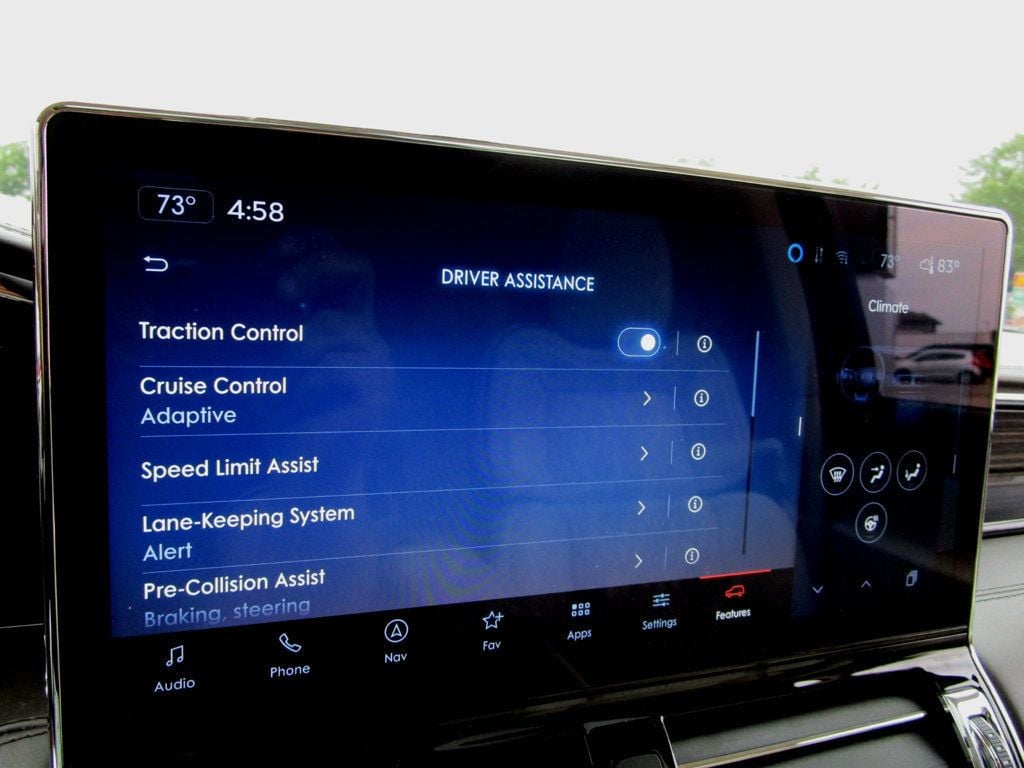 2022 Lincoln Navigator Black Label photo 30