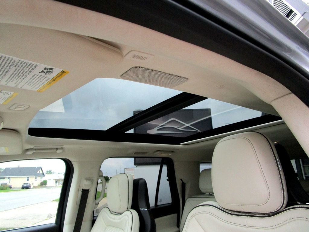 2022 Lincoln Navigator Black Label photo 34
