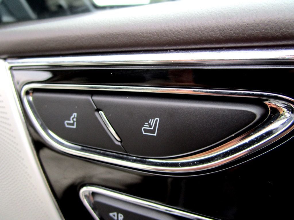 2022 Lincoln Navigator Black Label photo 37