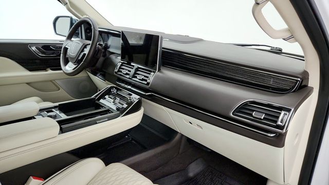 2022 Lincoln Navigator L Black Label 4x4 - 22945928 - 24