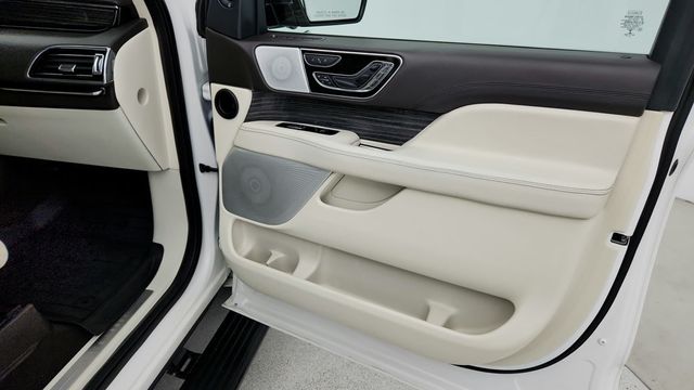 2022 Lincoln Navigator L Black Label 4x4 - 22945928 - 25