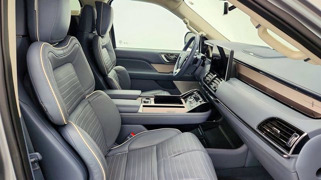 2022 Lincoln Navigator L Black Label 4x4 - 22974961 - 24