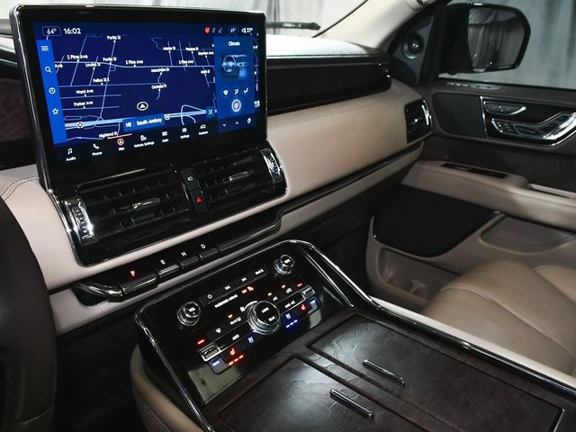 2022 Lincoln Navigator L L Reserve - 22947530 - 44