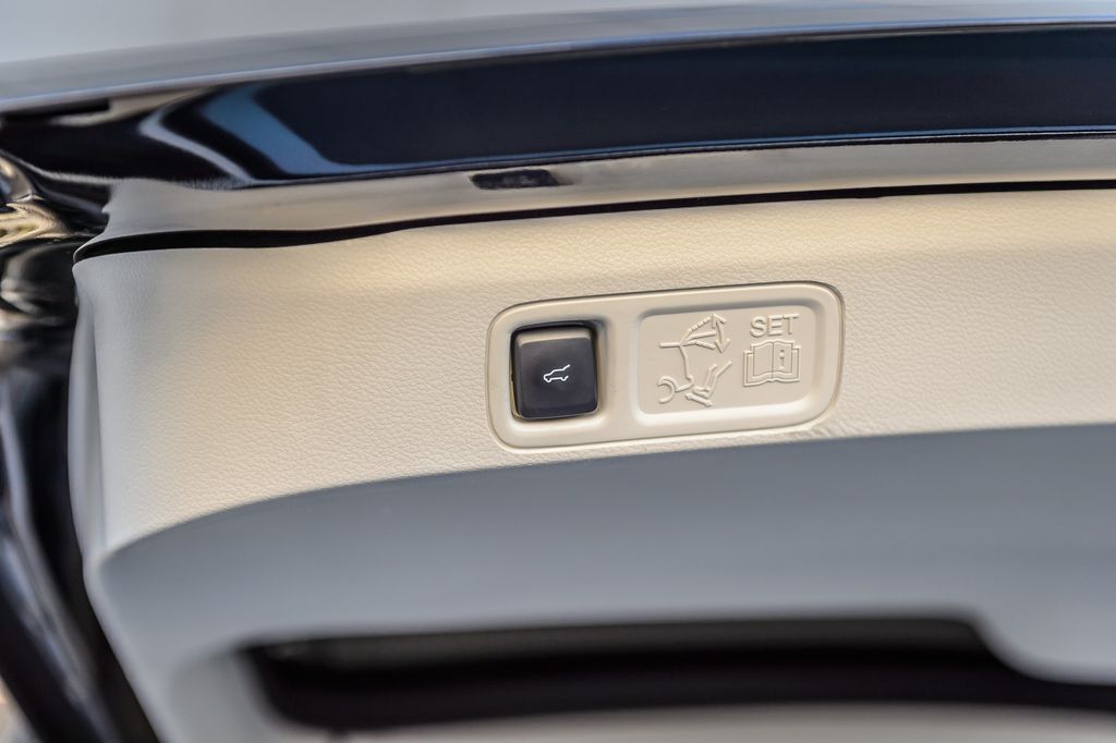 2022 Lincoln Navigator L NAVIGATOR BLACK LABEL 4X4 - NAV - PANO - QUAD CAPTAINS -GORGEOUS - 22994325 - 11