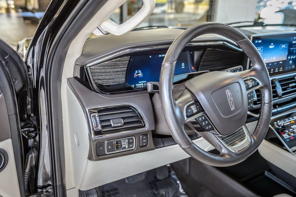 2022 Lincoln Navigator L NAVIGATOR BLACK LABEL 4X4 - NAV - PANO - QUAD CAPTAINS -GORGEOUS - 22994325 - 27