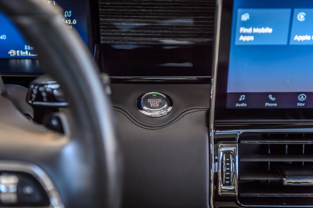 2022 Lincoln Navigator L NAVIGATOR BLACK LABEL 4X4 - NAV - PANO - QUAD CAPTAINS -GORGEOUS - 22994325 - 29