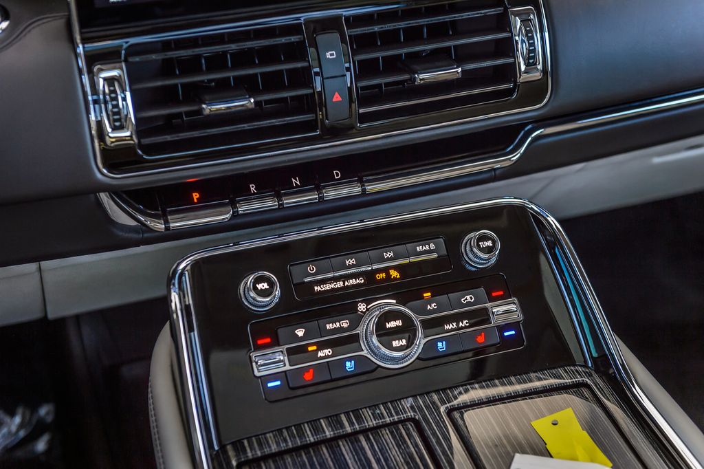 2022 Lincoln Navigator L NAVIGATOR BLACK LABEL 4X4 - NAV - PANO - QUAD CAPTAINS -GORGEOUS - 22994325 - 31