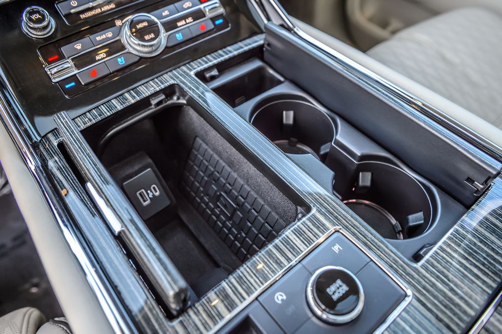 2022 Lincoln Navigator L NAVIGATOR BLACK LABEL 4X4 - NAV - PANO - QUAD CAPTAINS -GORGEOUS - 22994325 - 32