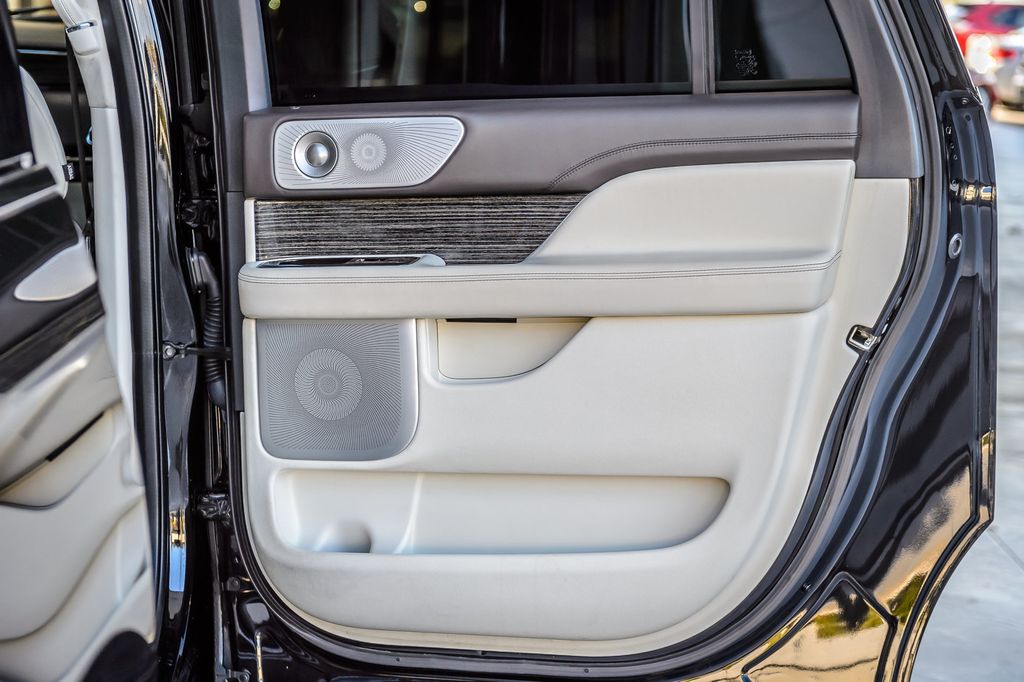 2022 Lincoln Navigator L NAVIGATOR BLACK LABEL 4X4 - NAV - PANO - QUAD CAPTAINS -GORGEOUS - 22994325 - 54