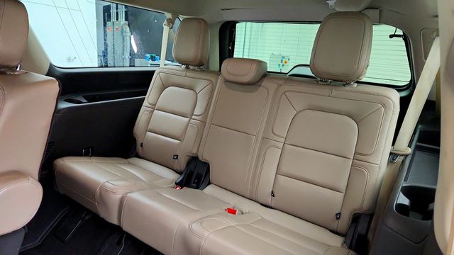 2022 Lincoln Navigator L Reserve 4x2 w/ 30-Way Seats & Revel Ultima 3D - 23100873 - 19