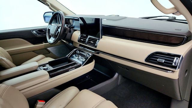 2022 Lincoln Navigator L Reserve 4x4 - 23010715 - 24