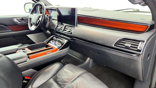 2022 Lincoln Navigator L Reserve 4x4 w/ 30-Way Perfect Position Seats & Premium Audio - 23006831 - 26