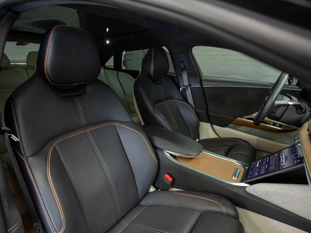 2022 Lucid Air Grand Touring photo 26