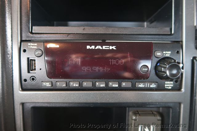 2022 Mack MD642 Mack MD642 Century Rollback Wrecker - 23042172 - 21