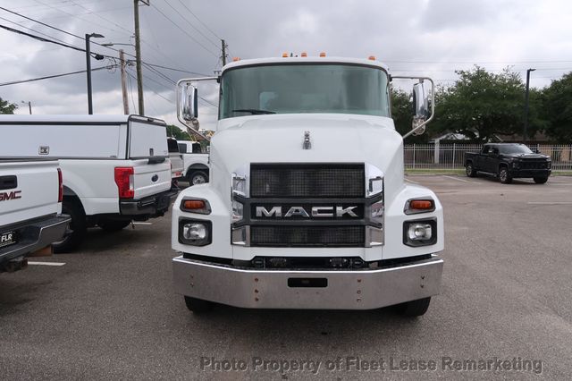 2022 Mack MD642 Mack MD642 Century Rollback Wrecker - 23042172 - 7