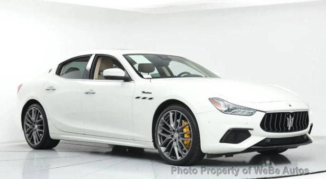 2022 Maserati Ghibli Modena's photo