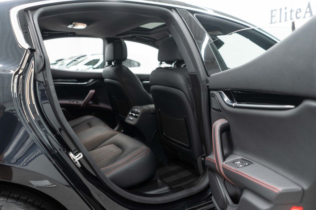 2022 Maserati Ghibli Modena Q4 photo 13