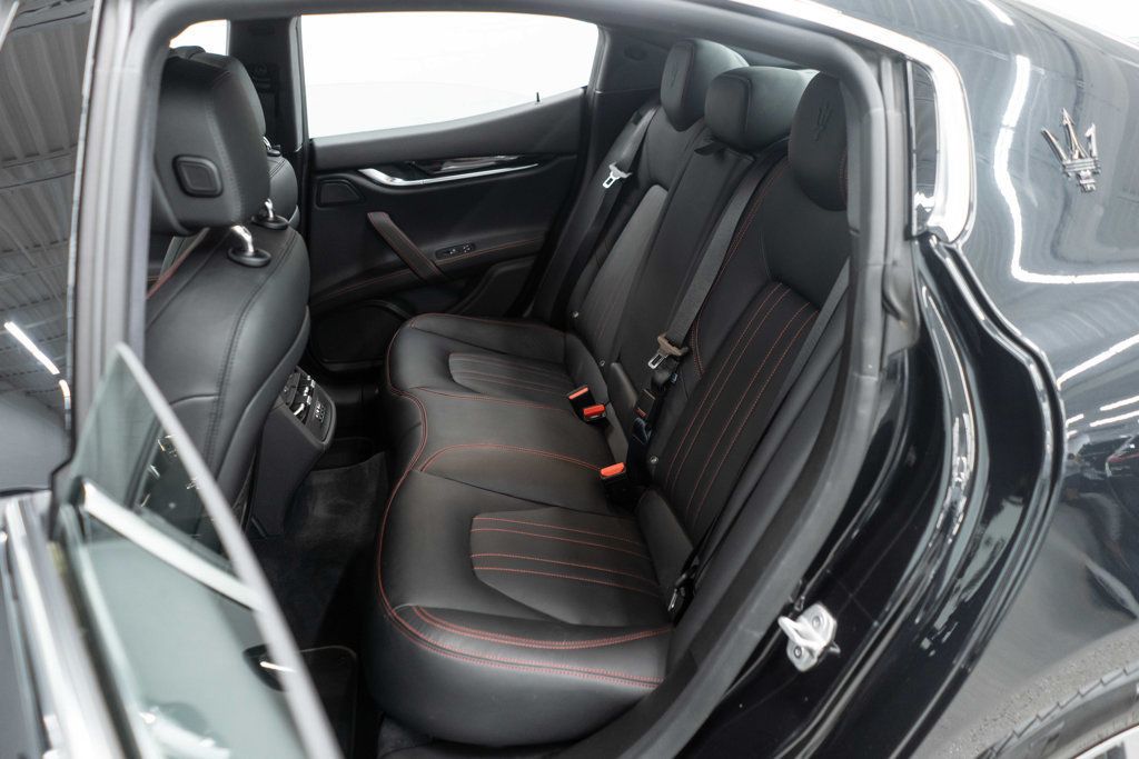 2022 Maserati Ghibli Modena Q4 photo 15