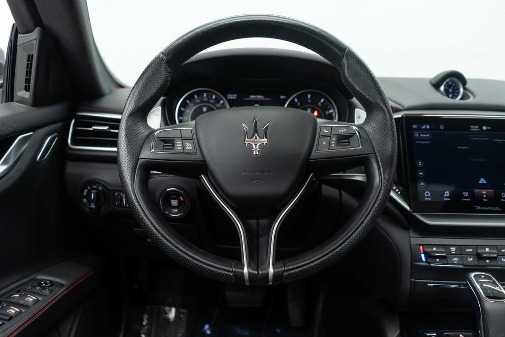 2022 Maserati Ghibli Modena Q4 photo 17