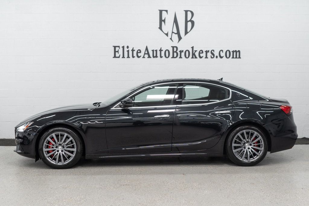 2022 Maserati Ghibli Modena Q4 photo 2