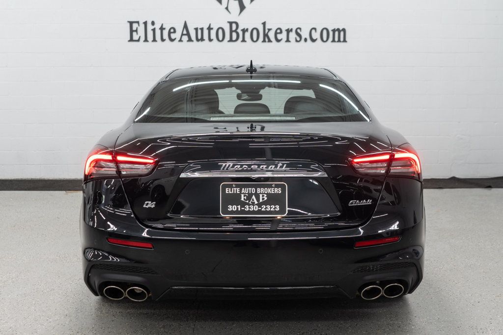 2022 Maserati Ghibli Modena Q4 photo 4