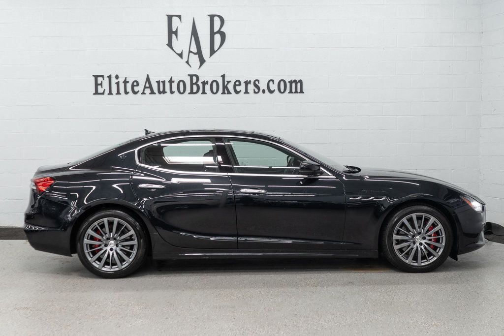2022 Maserati Ghibli Modena Q4 photo 5