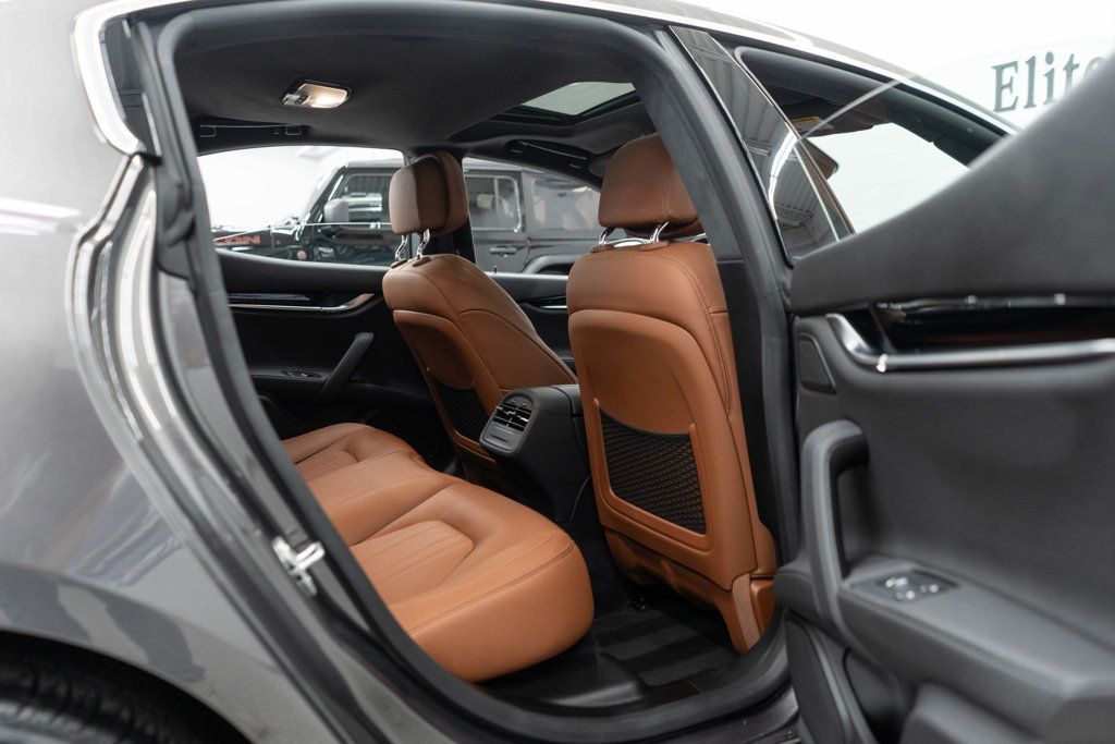2022 Maserati Ghibli Modena Q4 photo 13