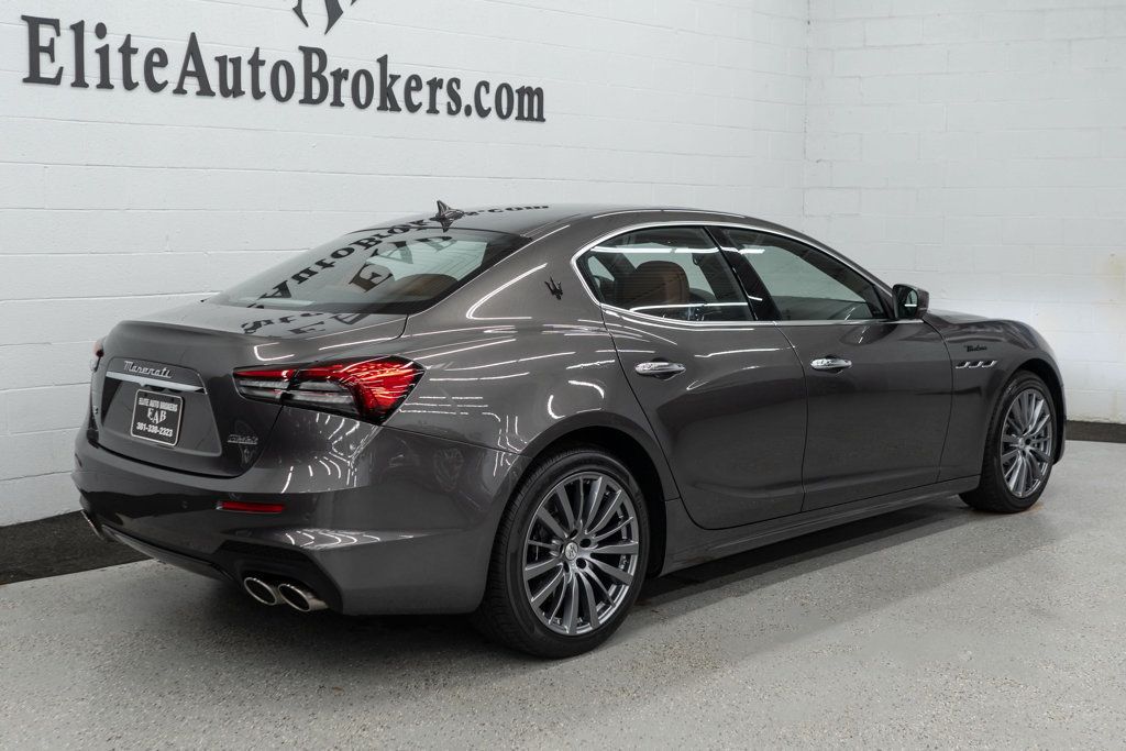2022 Maserati Ghibli Modena Q4 photo 32