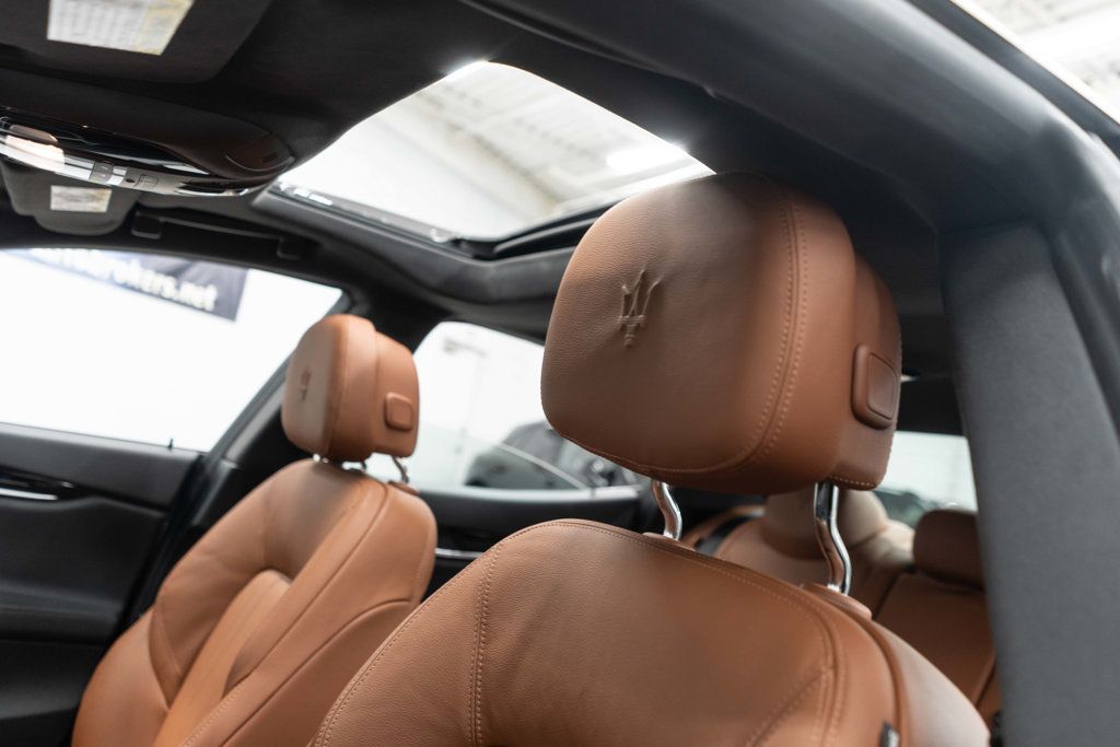 2022 Maserati Ghibli Modena Q4 photo 8