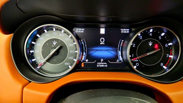 2022 Maserati Ghibli Modena Q4 3.0L w/ Extended Leather Trim & Open Pore Radica Wood - 23048482 - 12