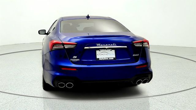 2022 Maserati Ghibli Modena Q4 3.0L w/ Extended Leather Trim & Open Pore Radica Wood - 23048482 - 5