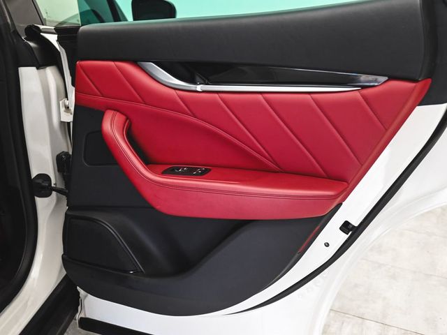 2022 Maserati Levante GT - 23000460 - 11