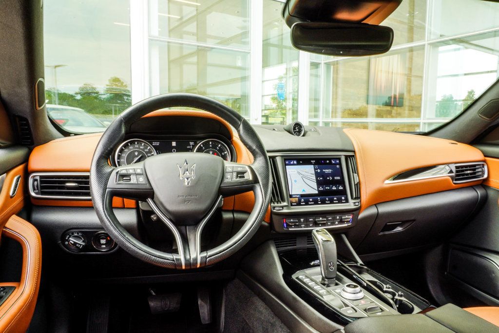 Maserati Levante photo 16