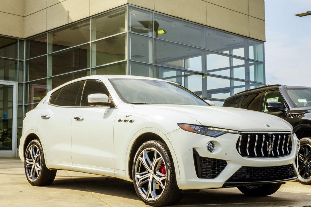 Maserati Levante photo 4