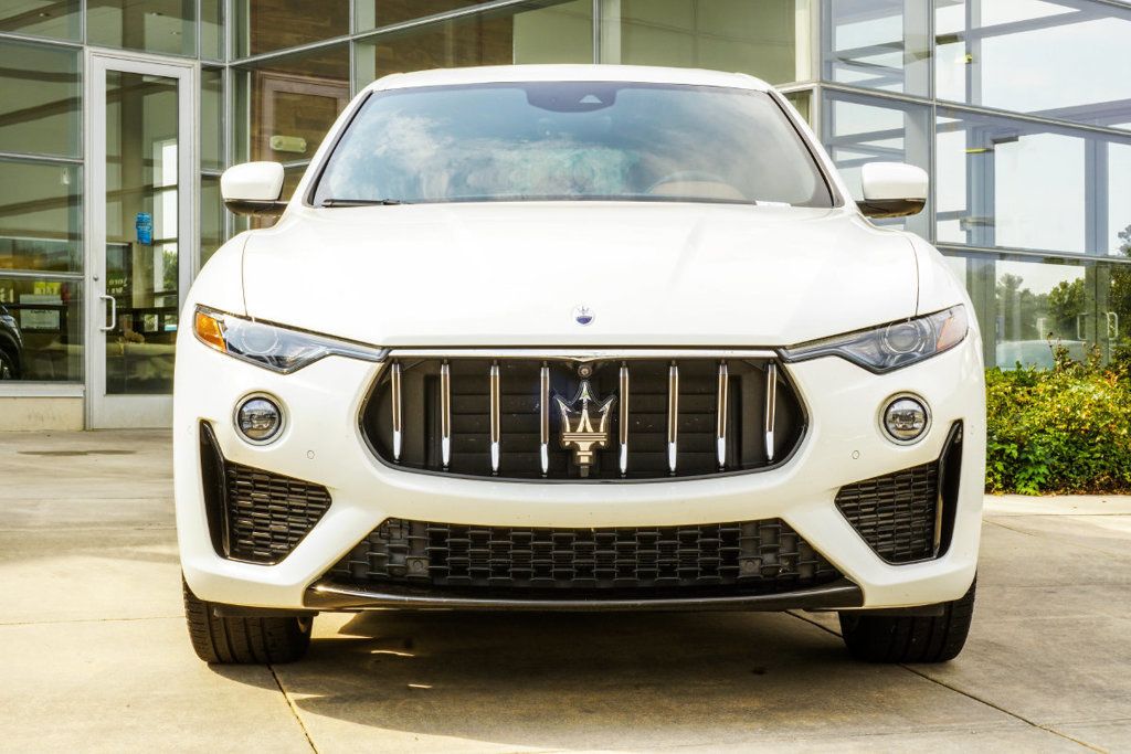 Maserati Levante photo 7