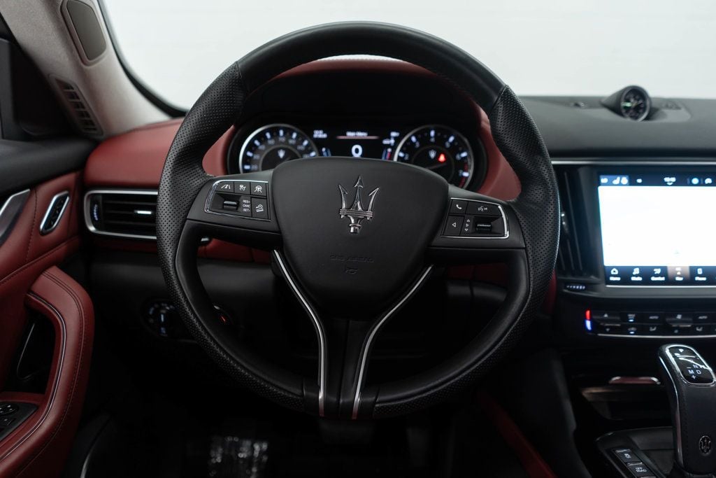 2022 Maserati Levante GT photo 15