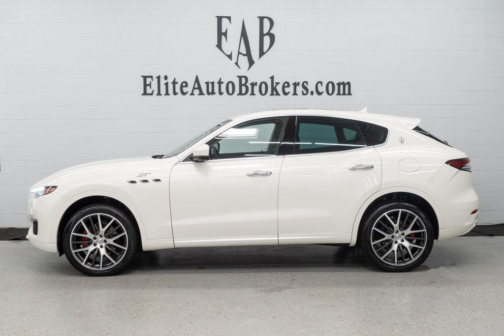 2022 Maserati Levante GT photo 2