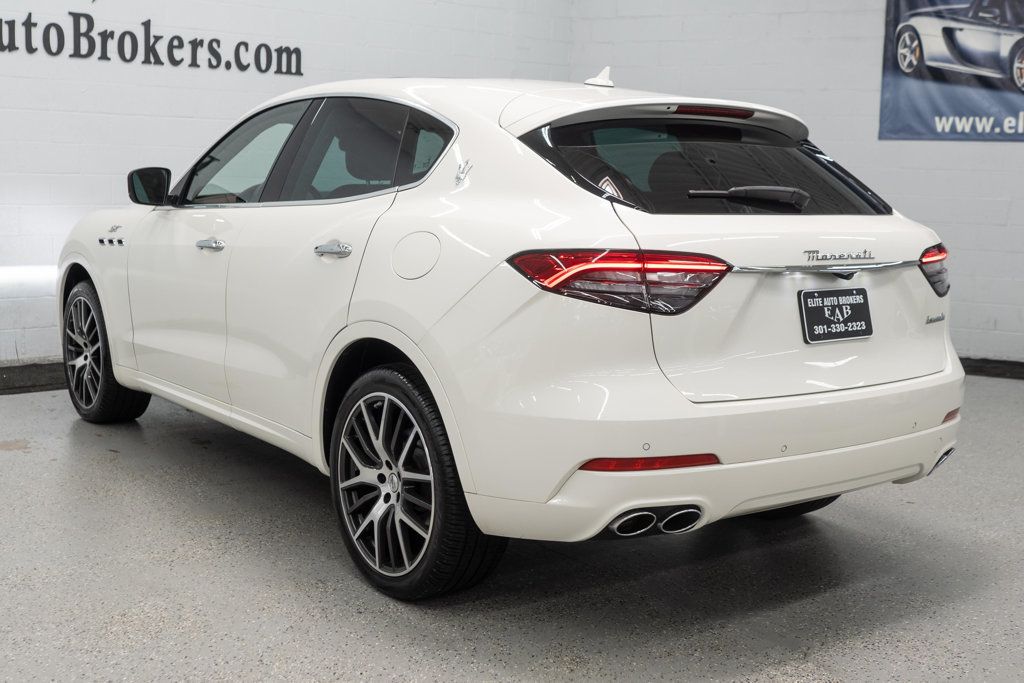 2022 Maserati Levante GT photo 34