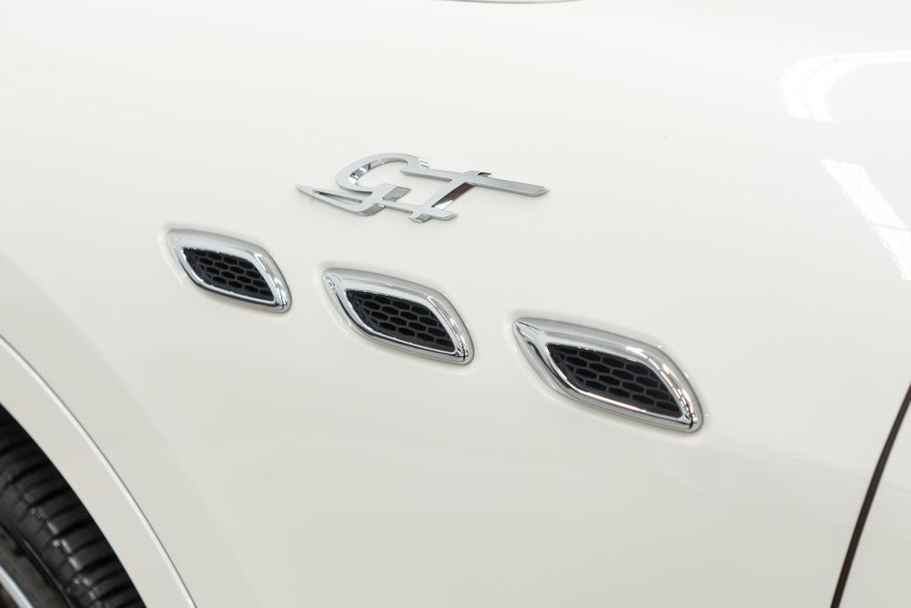 2022 Maserati Levante GT photo 40