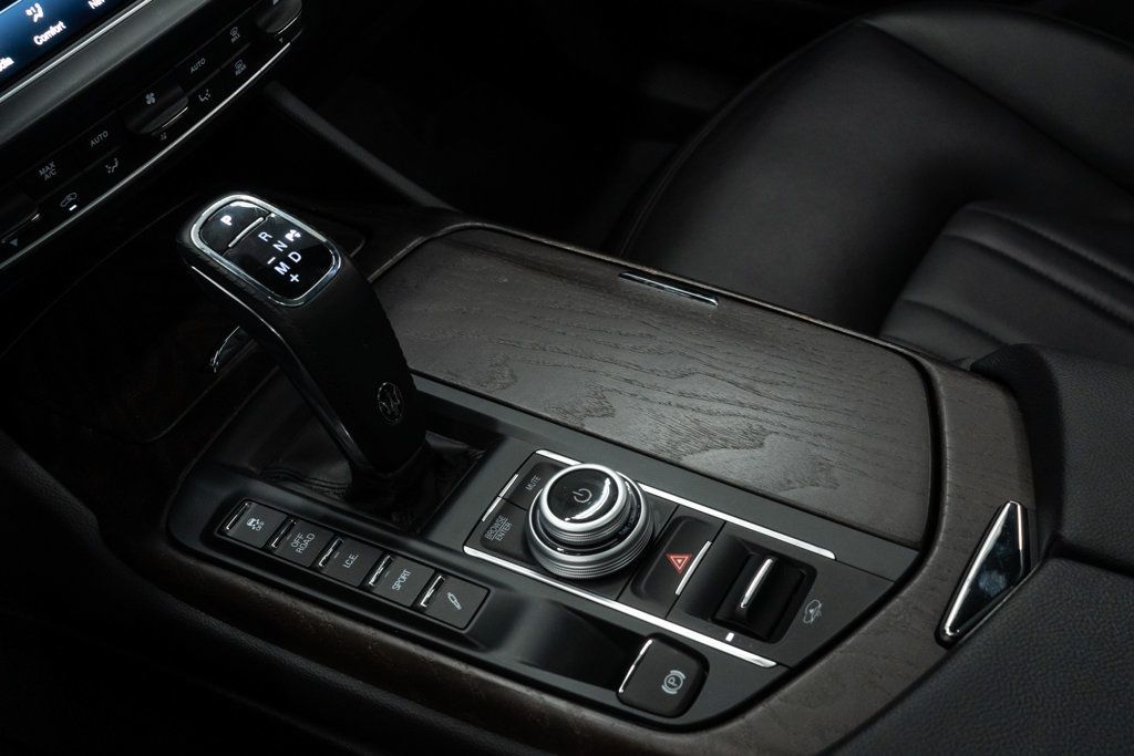 Maserati Levante photo 16
